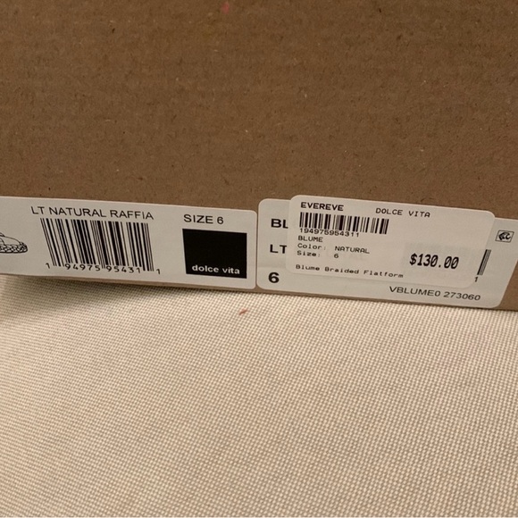 Brand new, never worn Dolce Vita small platform sandals - Picture 2 of 4